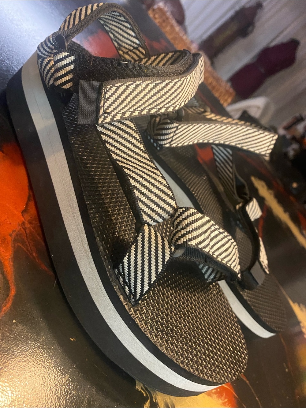 Teva Flatform Universal Sandals Women Sz 10 Black White Striped